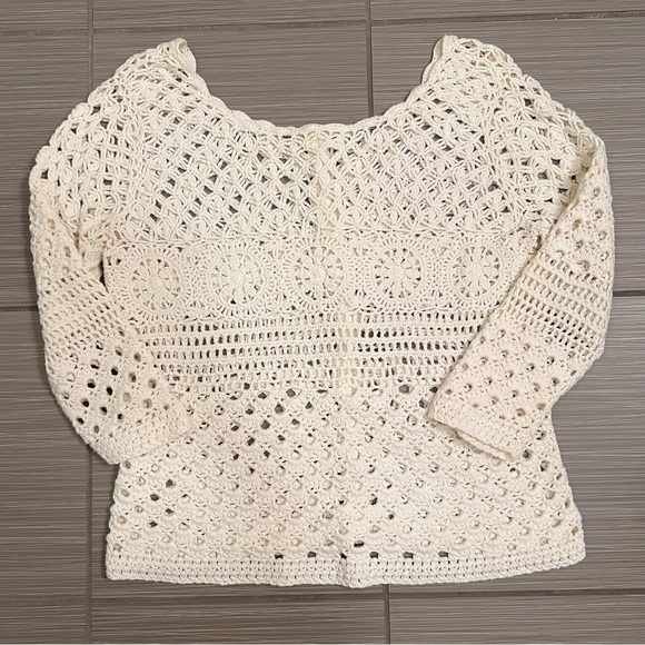 Lucky Brand Sweaters - Lucky Brand Ivory Cream Crochet Top Sweater small knit